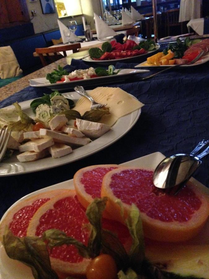 Marktplatzhotel - Restaurant Tafelspitz 바인하임 외부 사진