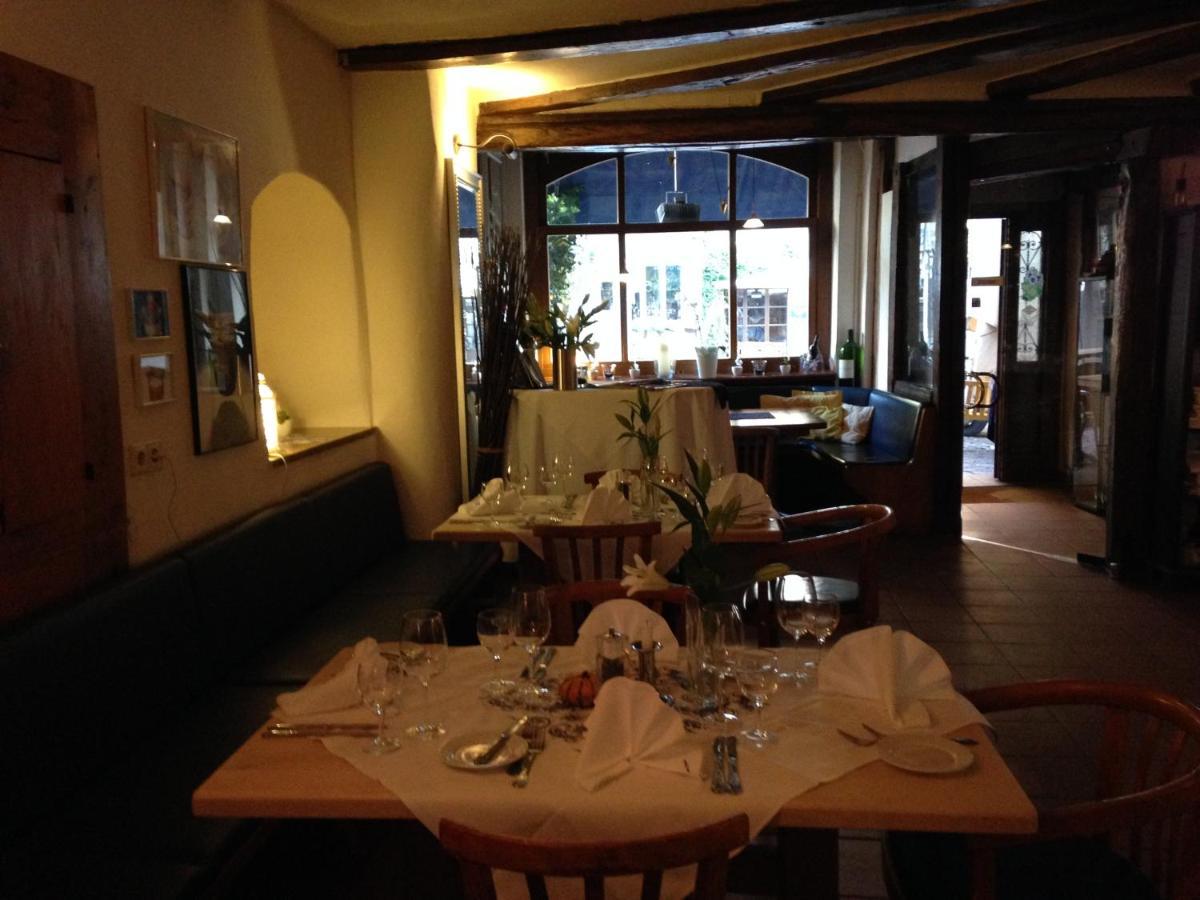 Marktplatzhotel - Restaurant Tafelspitz 바인하임 외부 사진